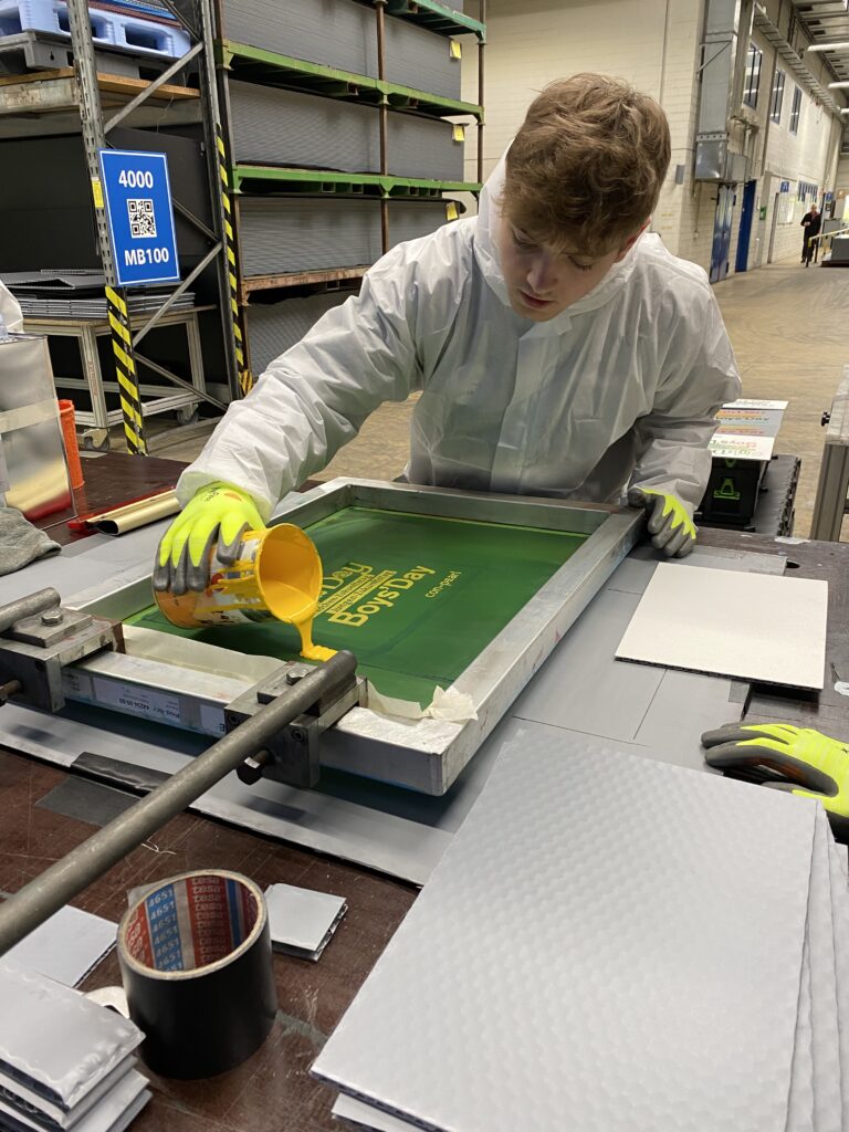 Janick tests his talent in screen printing