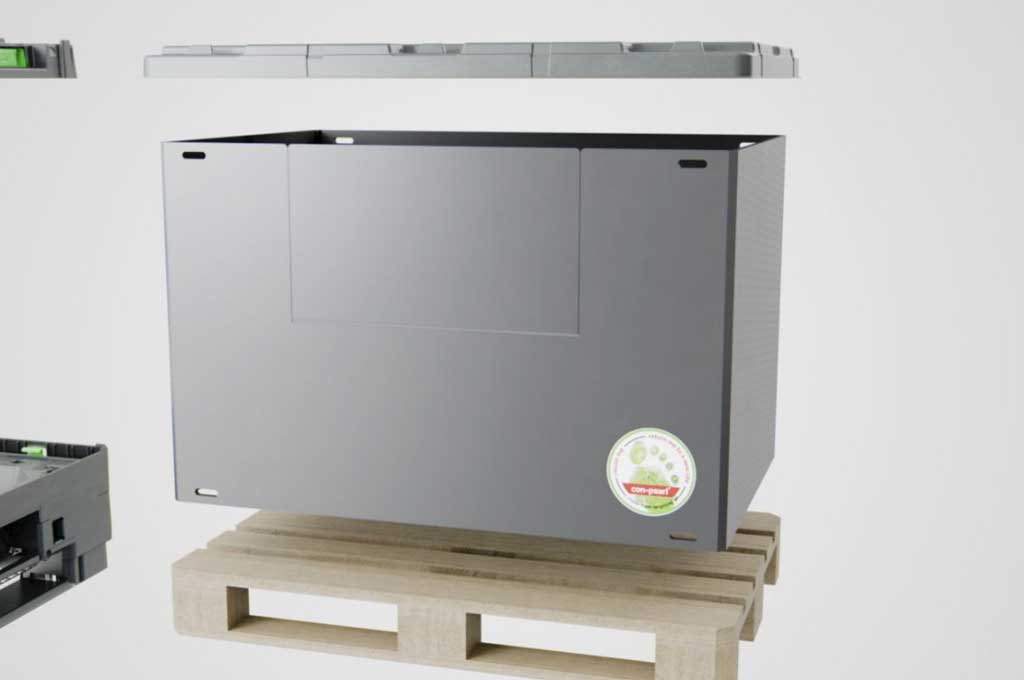 PTB Container auf Palette mit Deckel