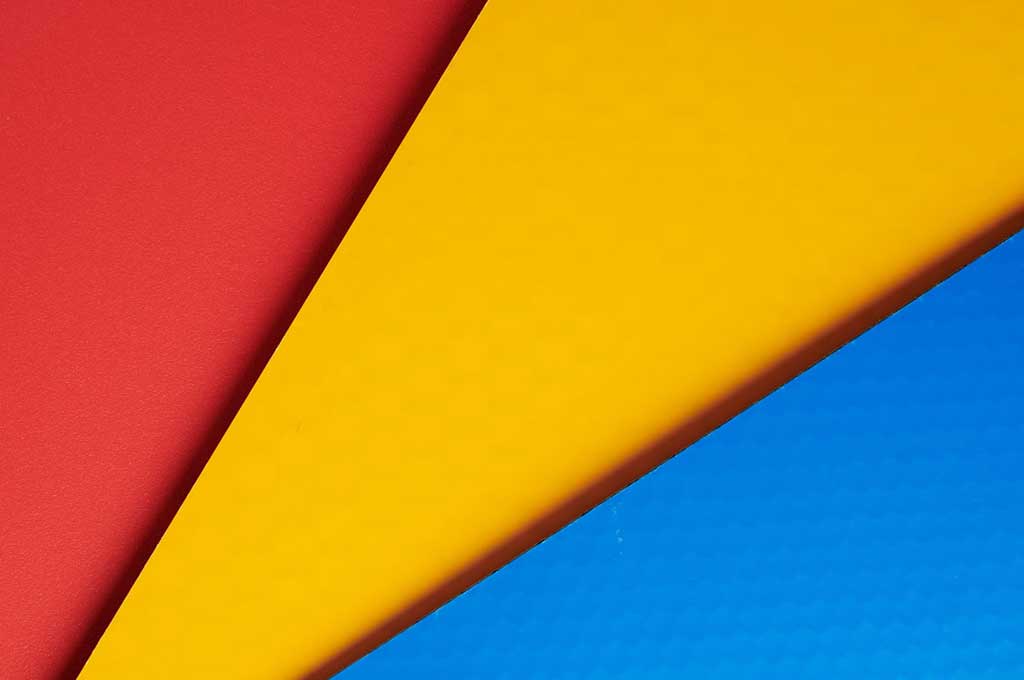 Platten-Muster der Farben rot, gelb und blau